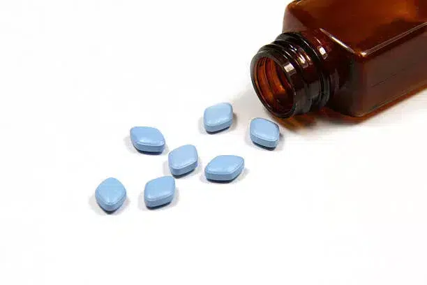 威而鋼怎麼吃效果最好？專業醫藥團隊揭秘正確服用方式，讓你重拾自信！