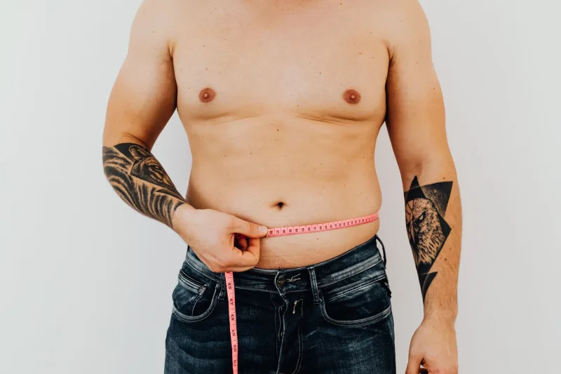 腰圍過大影響男性表現？醫師解析肥胖與性功能的關聯及改善方法